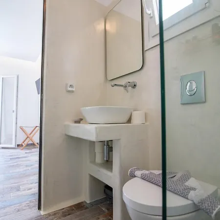 Luxury Plaka (Naxos)